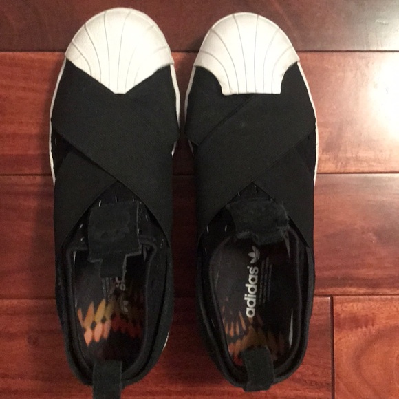 Adidas Flat Shoes - Picture 1 of 6
